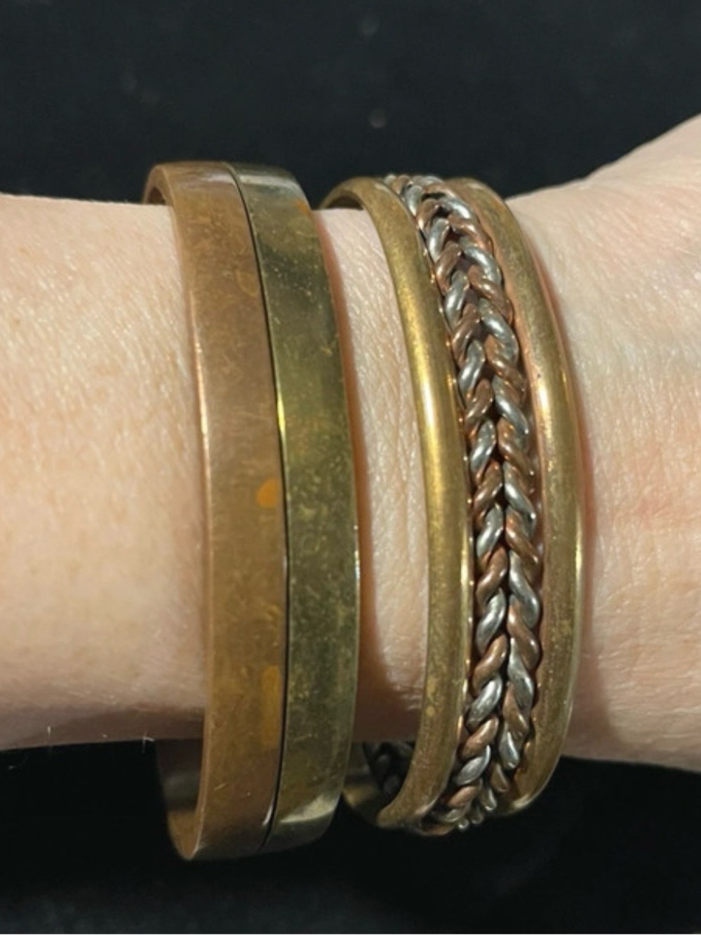 VTG Lot of 2 Mixed Metal Bangle Set